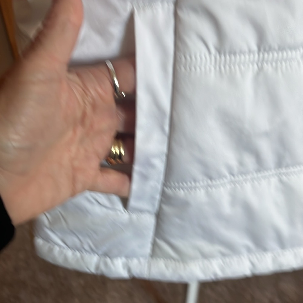 Beautiful Cincinnati Bengals white NFL vest, worn once! - Picture 3 of 5